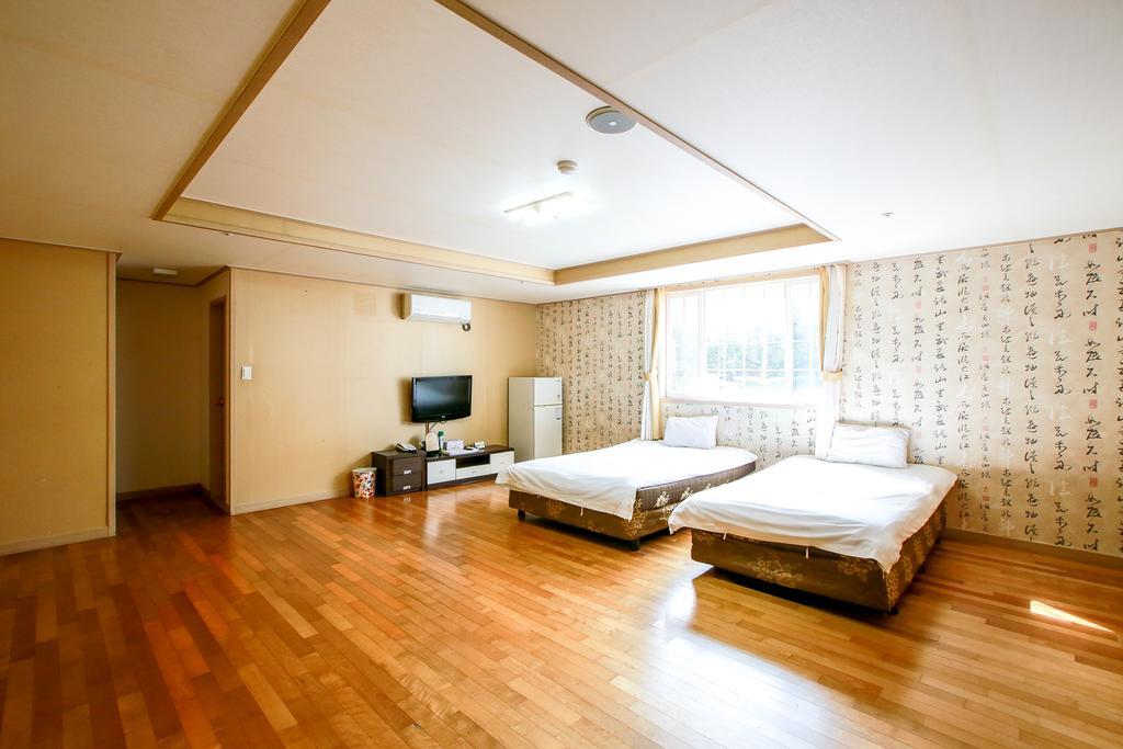 อาร์บอน รีสอร์ต Hotel เมืองเชจู ภายนอก รูปภาพ